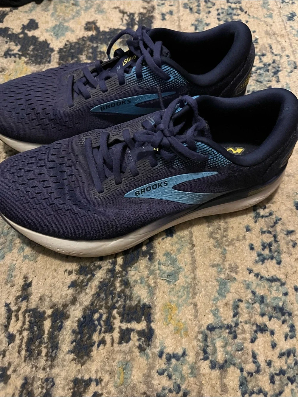 Brooks Men's Navy Running Shoes with Light Blue Accents